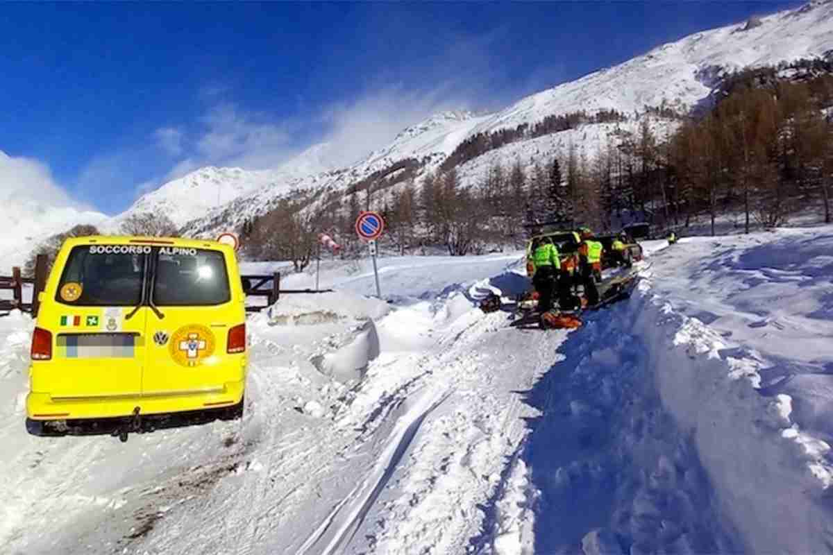 Madesimo, uomo travolto da neve