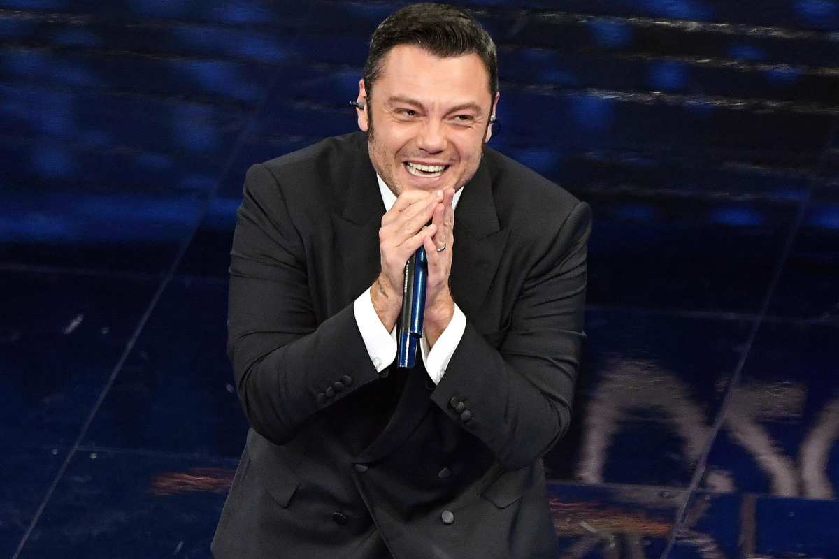 Tiziano Ferro sbaglio account Vasco Rossi