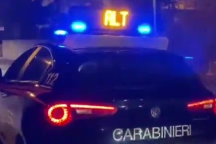 Blitz dei carabinieri