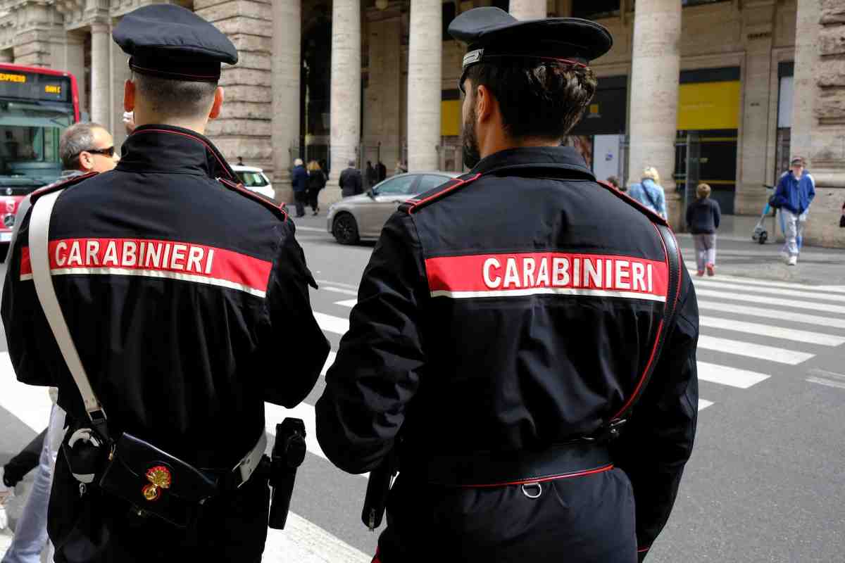 Costretta a matrimonio combinato, arrivano i carabinieri