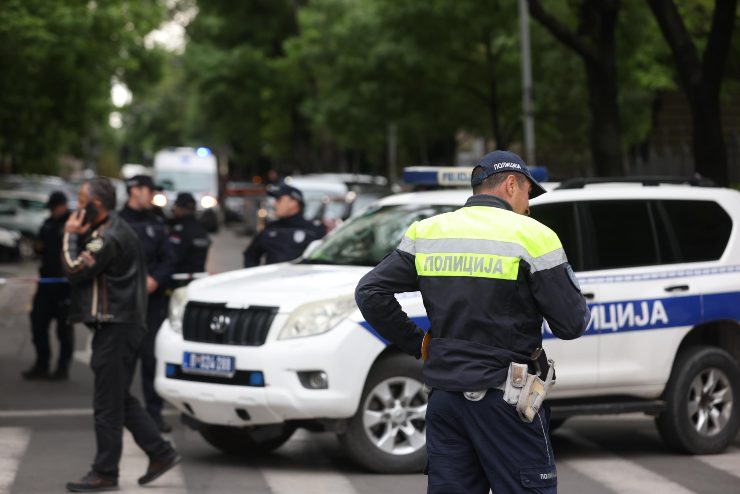 Tragedia in una scuola a Belgrado