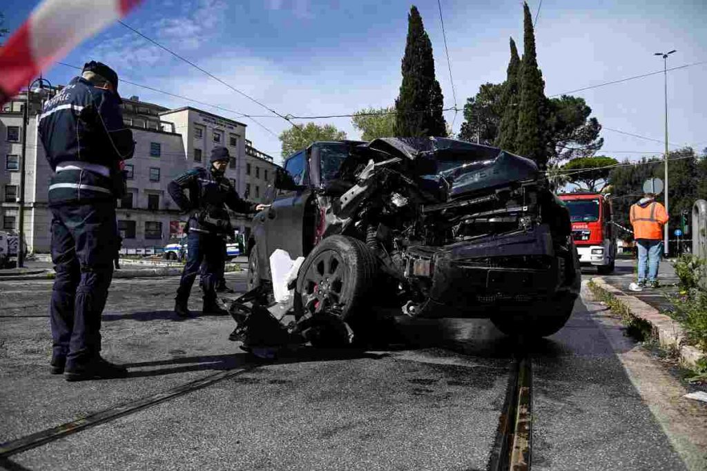 Immobile Incidente Col Tram A Roma Il Responso Della Polizia Locale