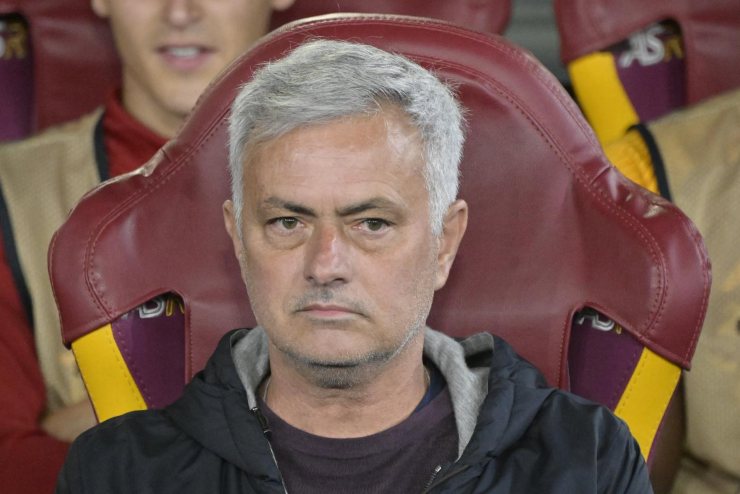 La risposta sul futuro di Mourinho che spiazza i tifosi