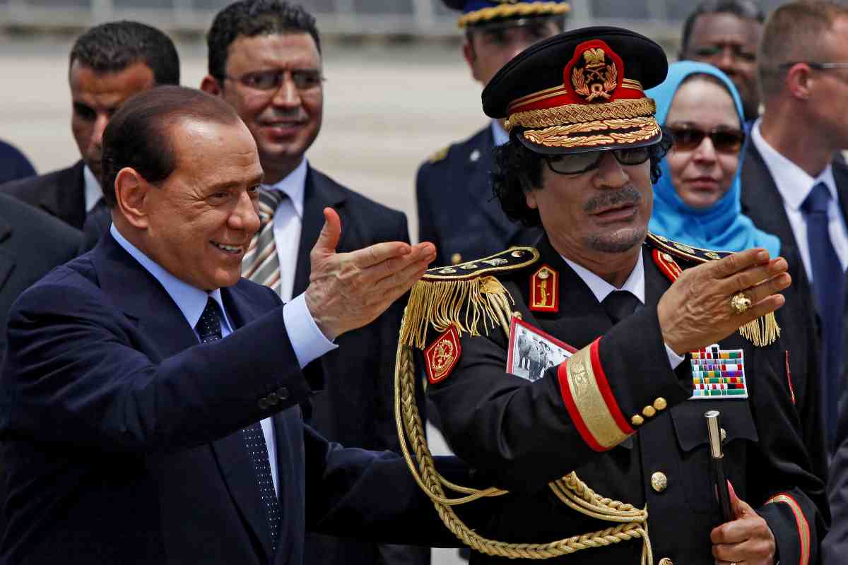 Gheddafi regalò dei cammelli a Berlusconi