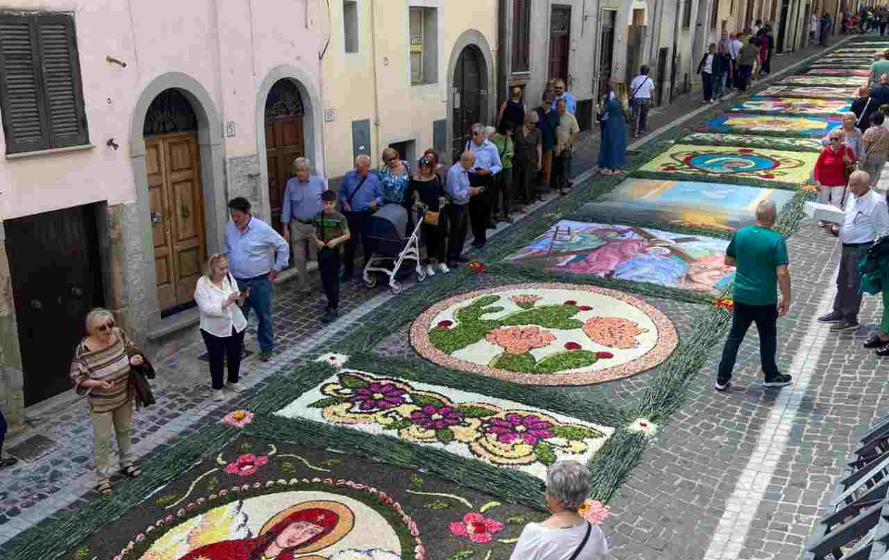 L'Infiorata di Pisoniano