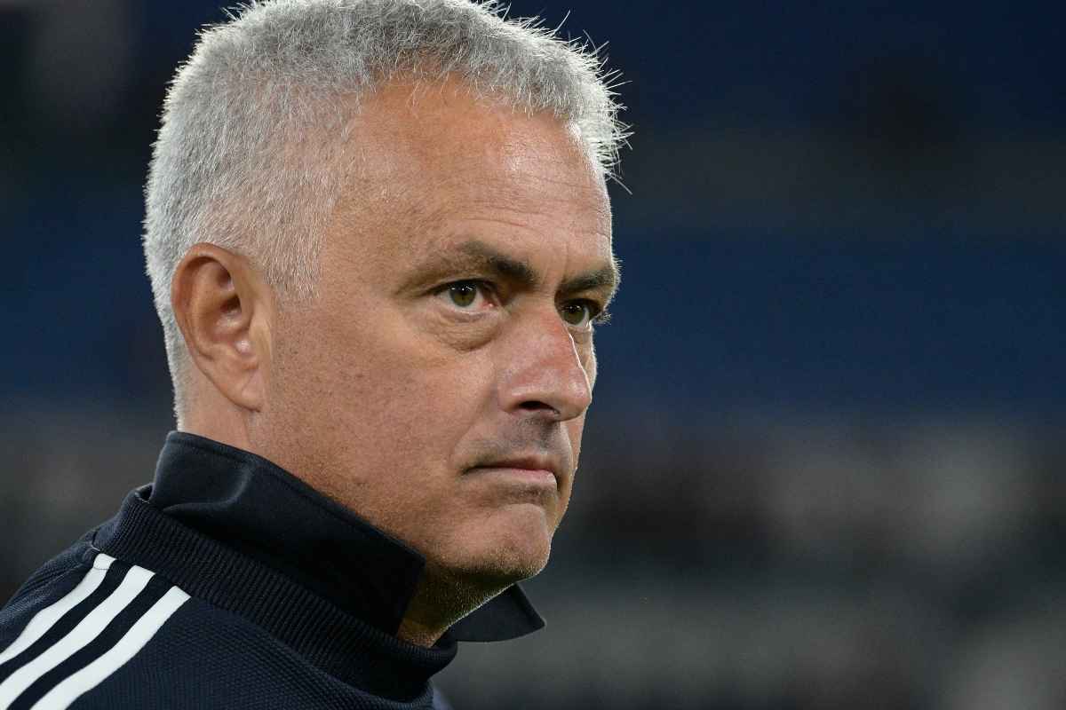 Mourinho squalifica