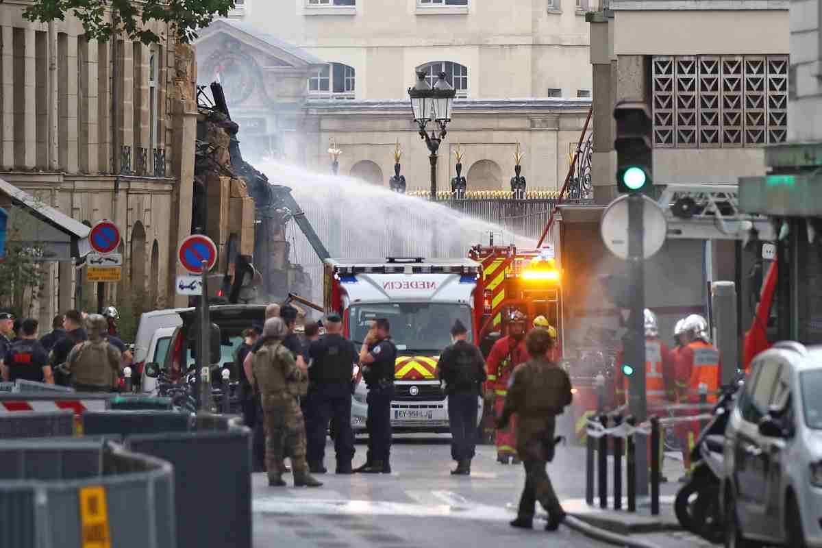 Esplosione a Parigi