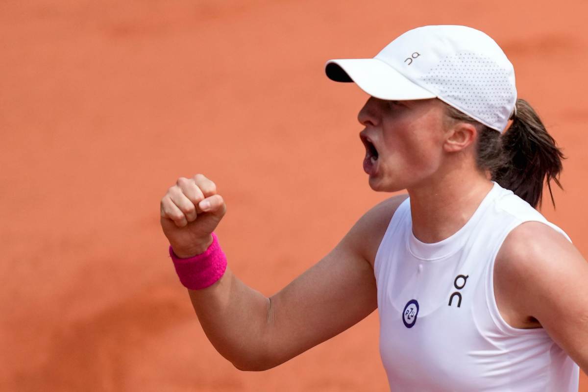 Swiatek vince Roland Garros