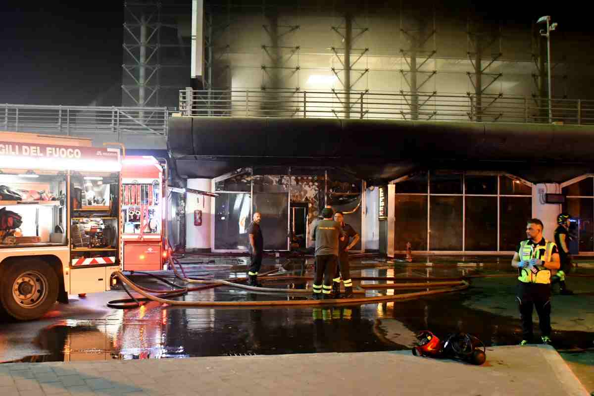 Incendio aeroporto Catania