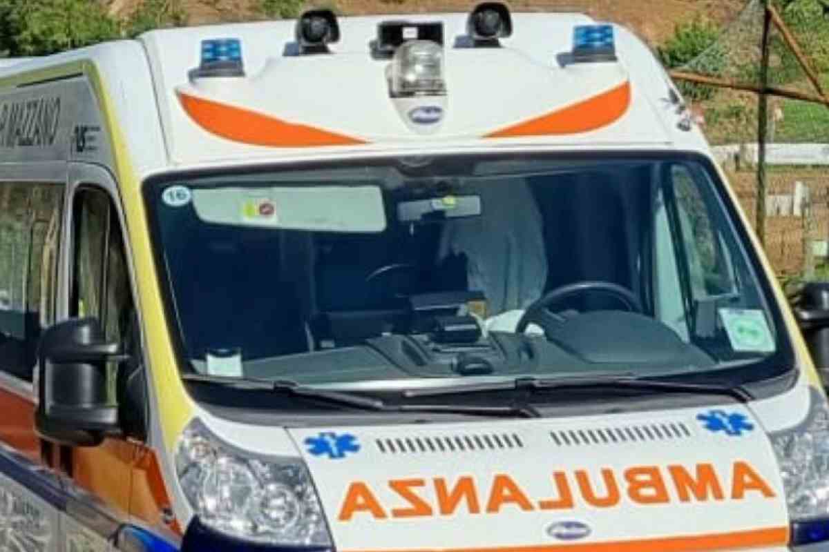 Donna morta bloccata in ascensore