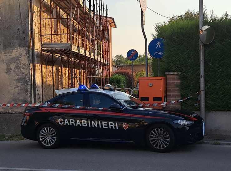 Bambino di 2 anni annega in piscina