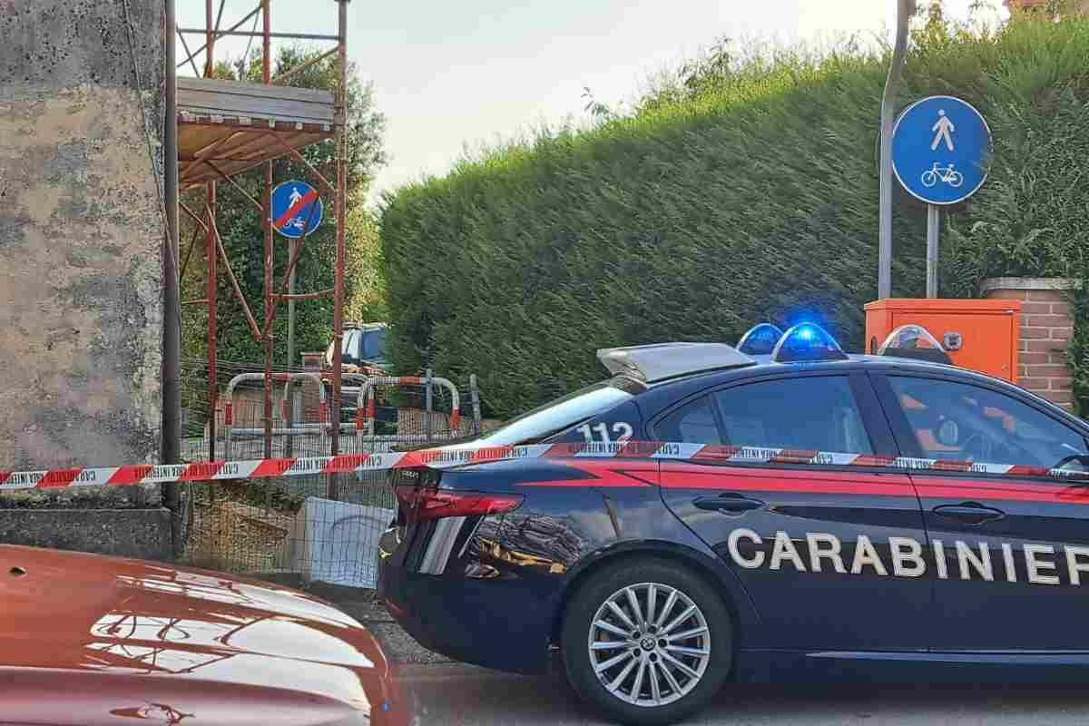 Bambino di 2 anni annega in piscina