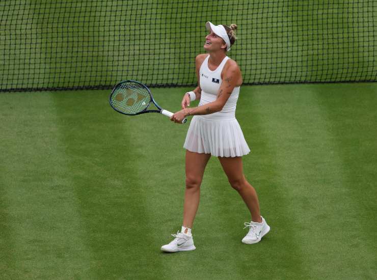 Vondrousova vince Wimbledon