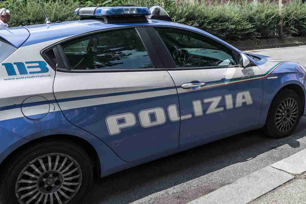 Uccide la sua ex a coltellate