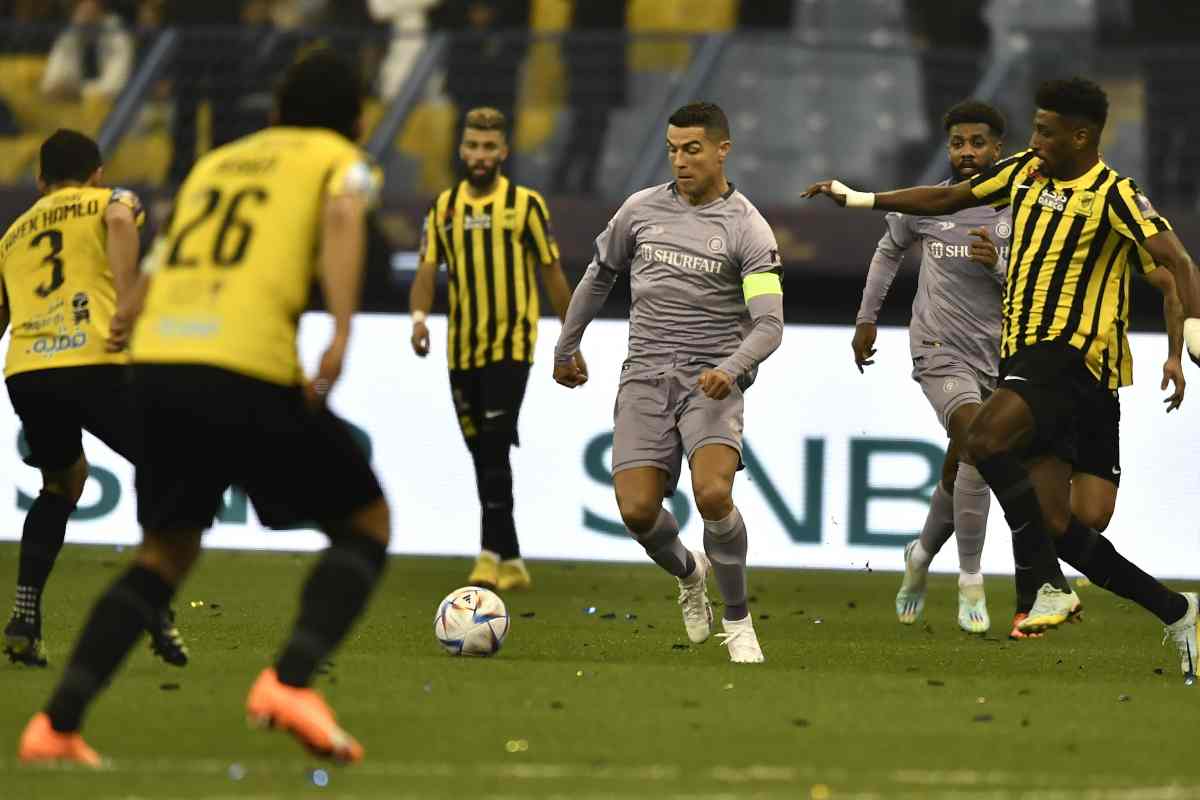 Cristiano Ronaldo con la maglia dell'Al-Nassr