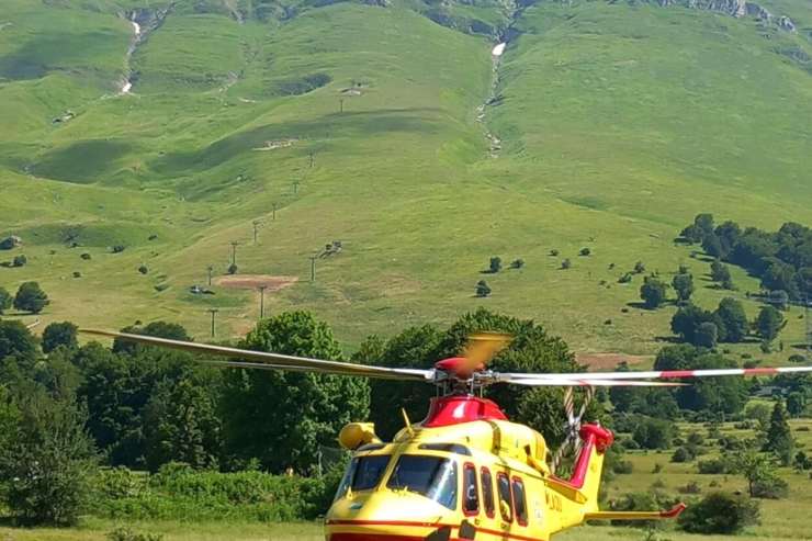 Tragedia in montagna, morto alpinista