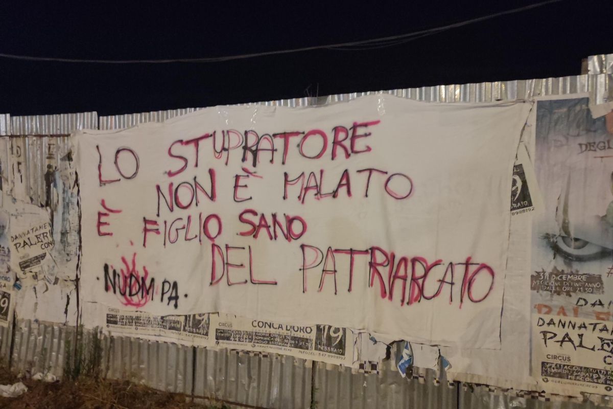 Manifestazione di Non una di meno a Palermo dopo lo stupro ai danni della 19enne notizie