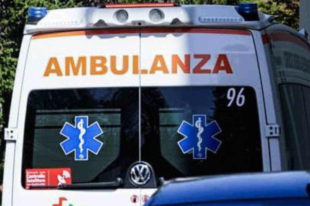 Bambino eroe mette in fuga gli aggressori