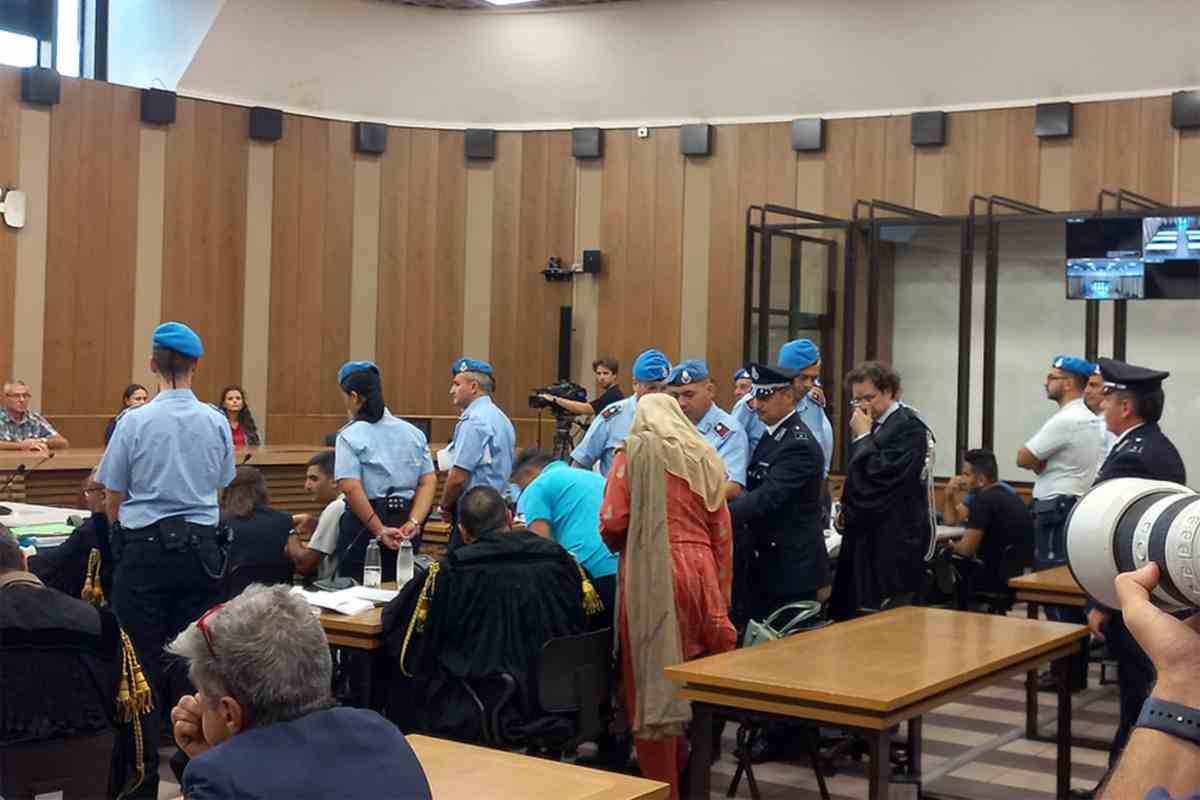 Padre Saman Abbas in aula