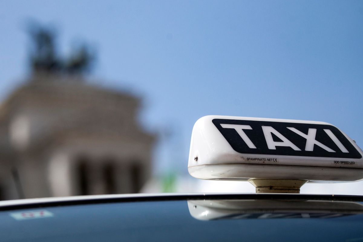 Taxi, caos a Roma