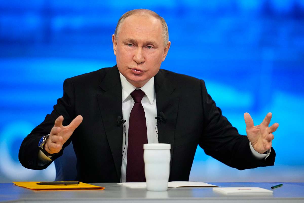 Putin intervistato da Putin (grazie all'Intelligenza Artificiale)