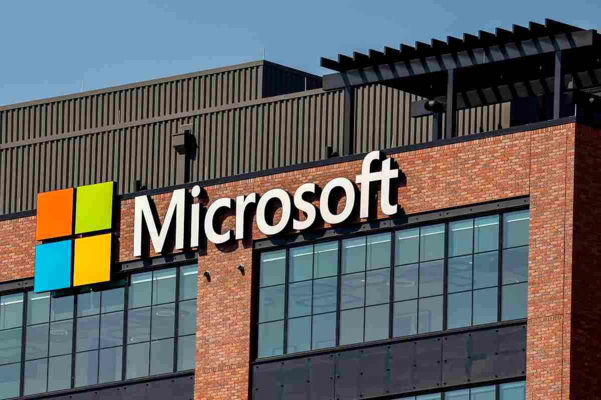 Allarme di Microsoft: “La Cina utilizza l’intelligenza artificiale per seminare divisione negli Stati Uniti”