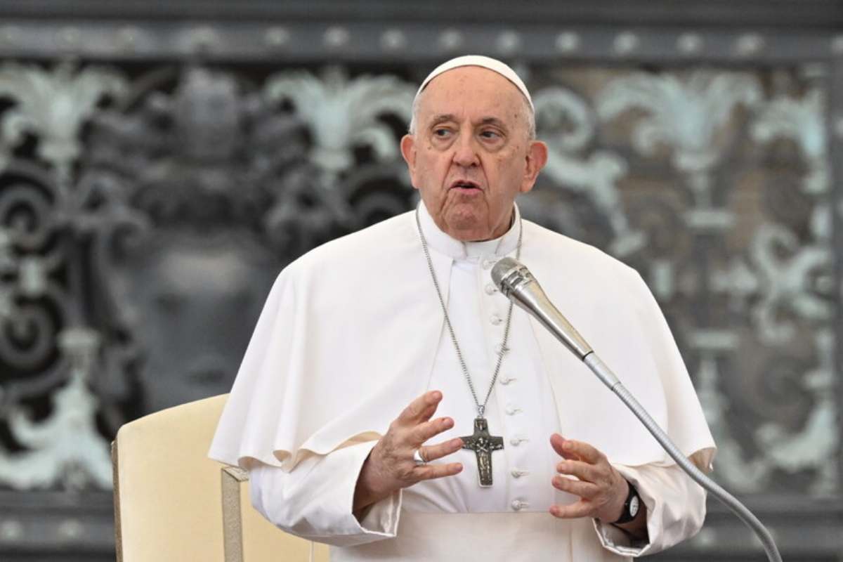 Il Papa entra durissimo: “La droga è una piaga, non va liberalizzata”