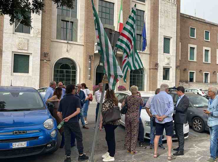 Conferenza stampa Lollobrigida Calderone Latina