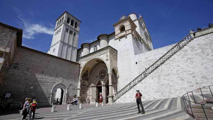 evento lampada votiva san francesco assisi