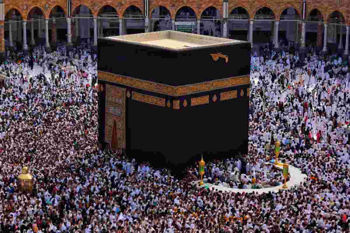 Emergenza caldo: a La Mecca morti e dispersi tra i pellegrini durante il pellegrinaggio annuale