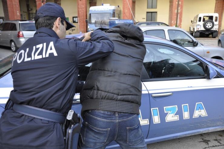 Roma, la polizia arresta 4 pusher
