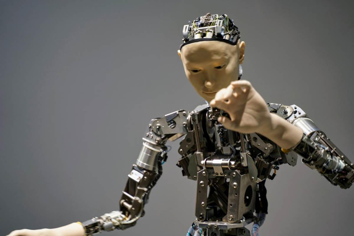 Pelle viva sui robot per farli sorridere: la nuova invenzione arriva dal Giappone