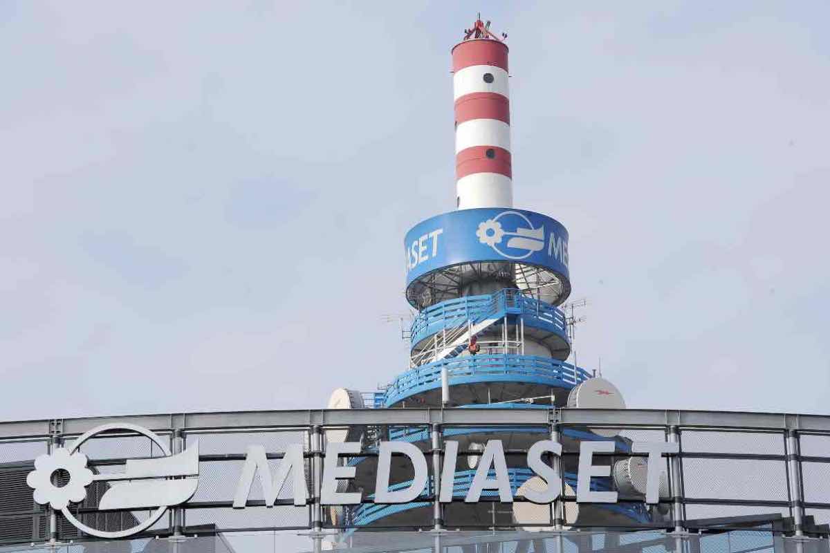 Mediaset, decisione improvvisa su La rosa della vendetta