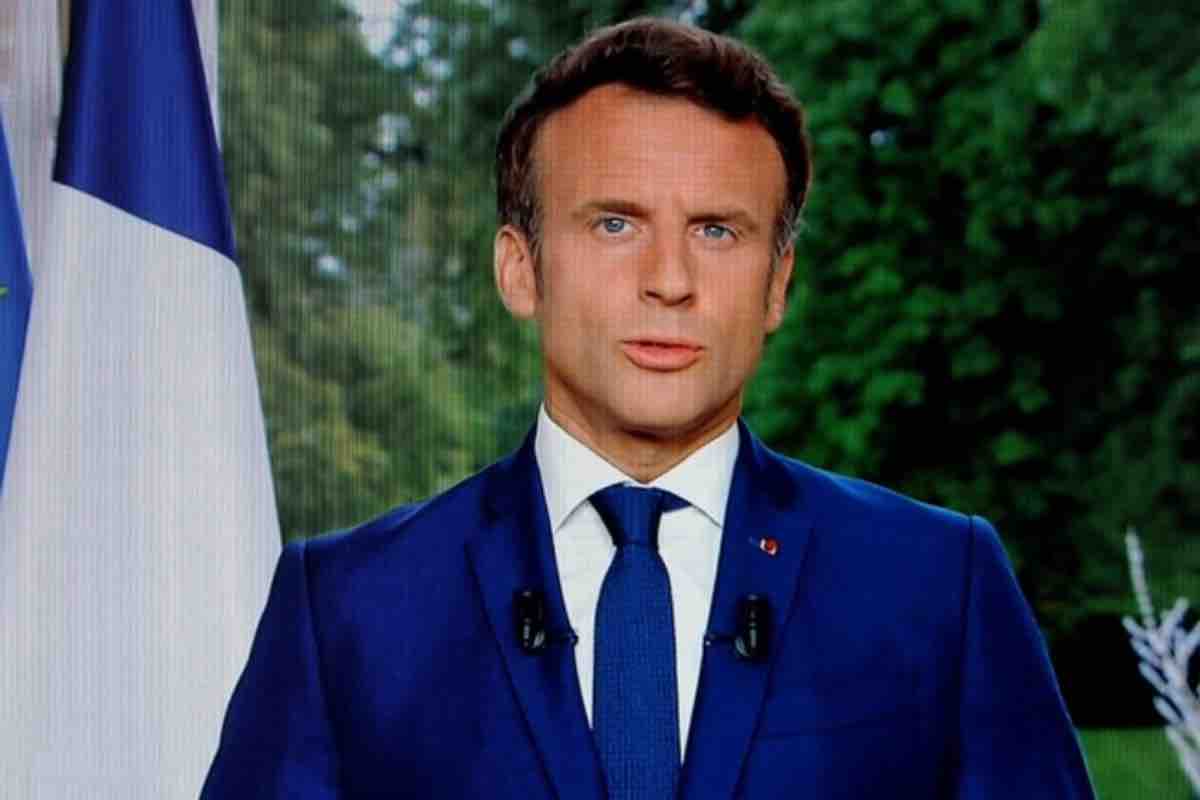 Macron e le consultazioni in Francia