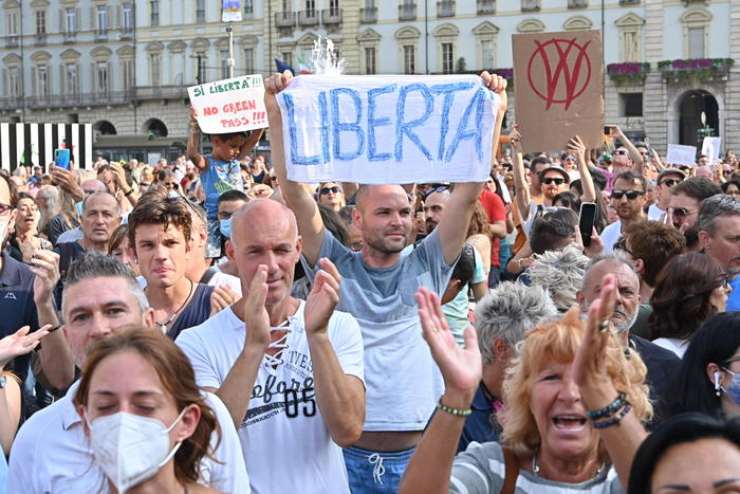 No vax richiesta risarcimento