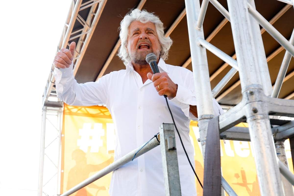 Beppe Grillo risponde a Conte: “Si faccia il suo partito”. La scissione è vicina