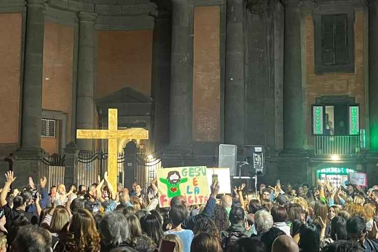 Notte di Luce a Napoli: partenza da piazza Dante