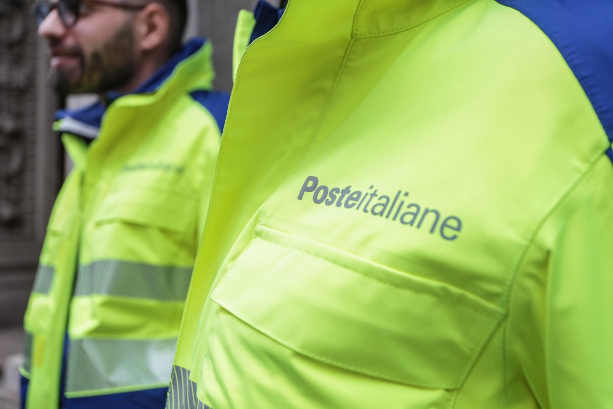 Poste cerca portalettere con stipendi da 1.600€: come candidarsi subito