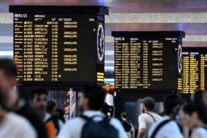 Lo sciopero dei treni che oggi ha paralizzato l'Italia: quando finirà e perché è stato indetto