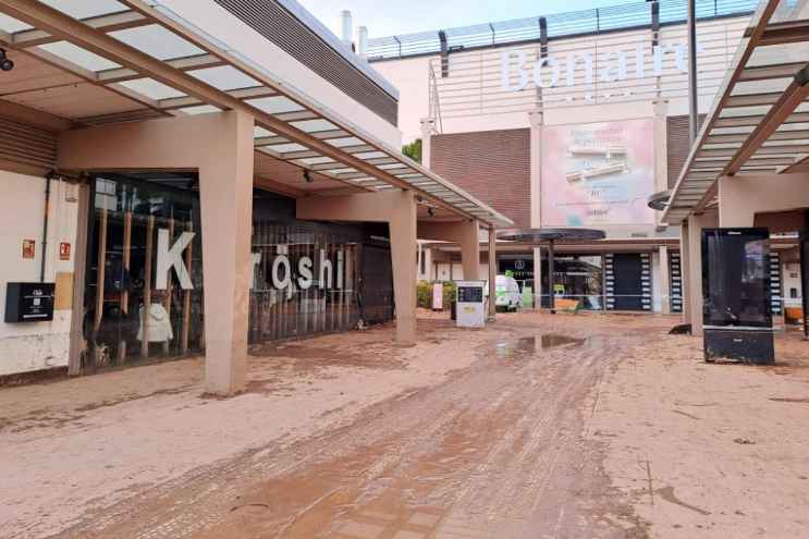 Alluvioni di Valencia: il centro commerciale Bonaire