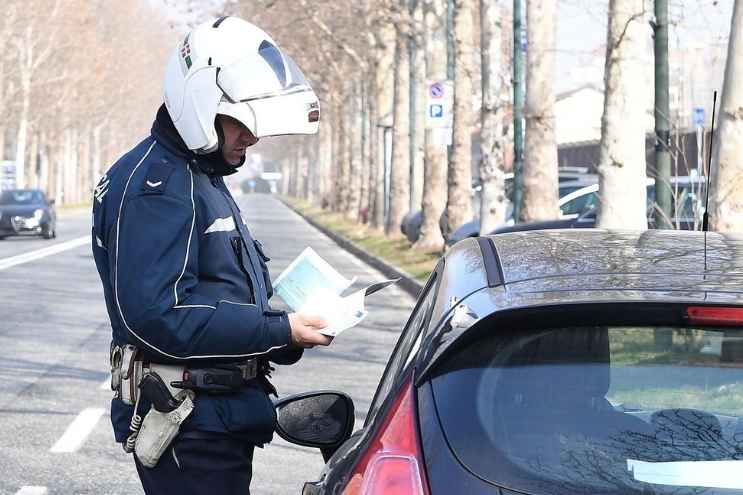 Targhe estere, verifiche in corso nelle strade