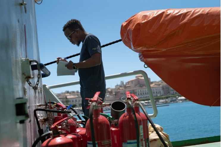 L'equipaggio di Sos Humanity