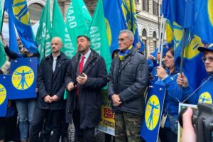 In piazza i leader dei sindacati medici durante lo sciopero del 20 novembre