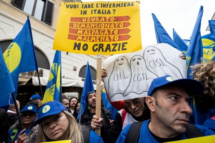 Medici e infermieri in piazza contro la Legge di Bilancio