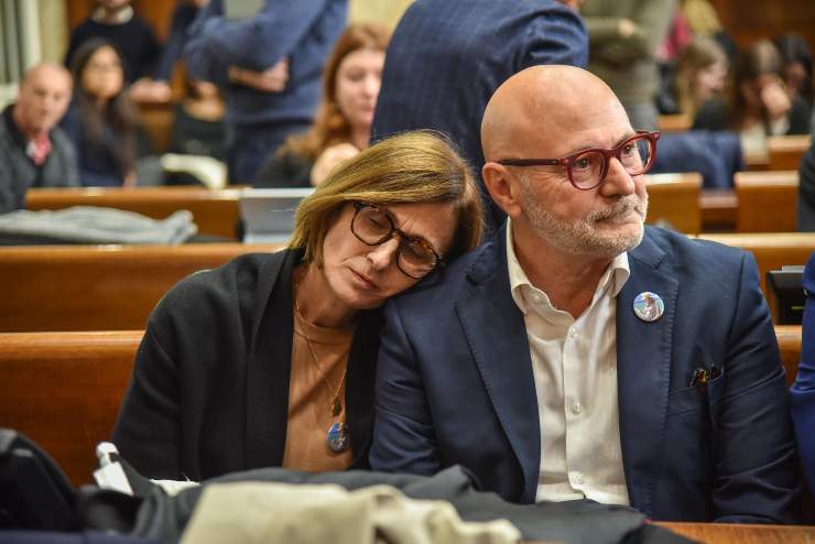 genitori giulia in tribunale