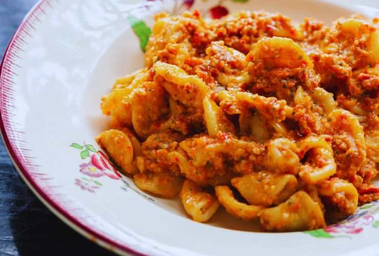 piatto di pasta col ragu