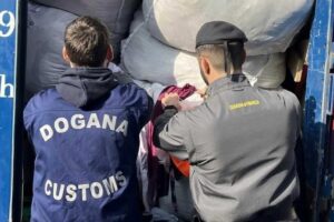 Sequestro Ancona rifiuti