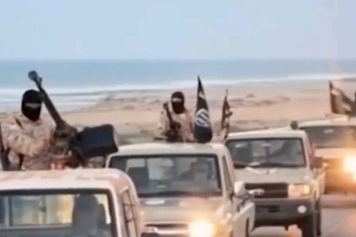 Uno dei video rinvenuti sui dispositivi dell'affiliato dell'Isis arrestato a Napoli