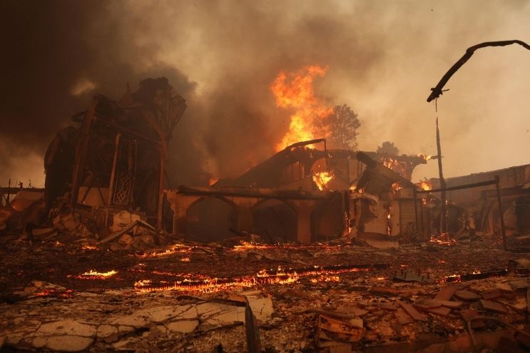 Incendio Los Angeles Hollywood