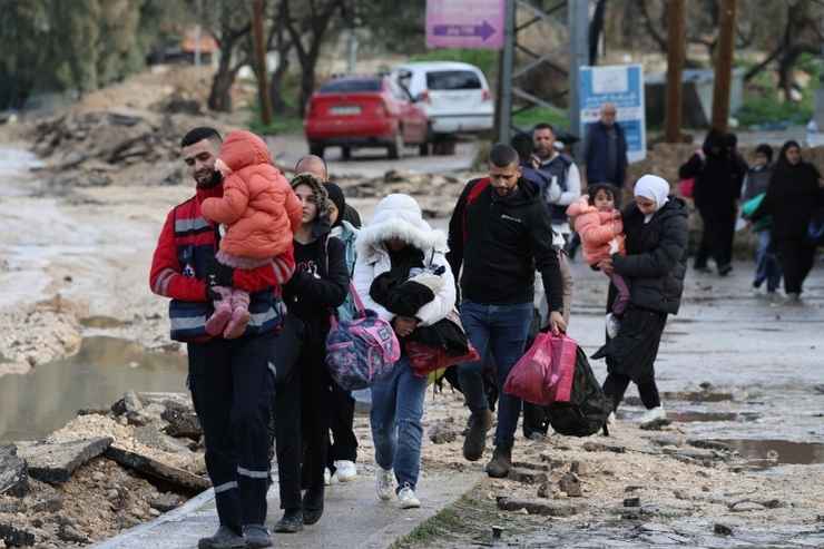 Profughi costretti a scappare in Cisgiordania